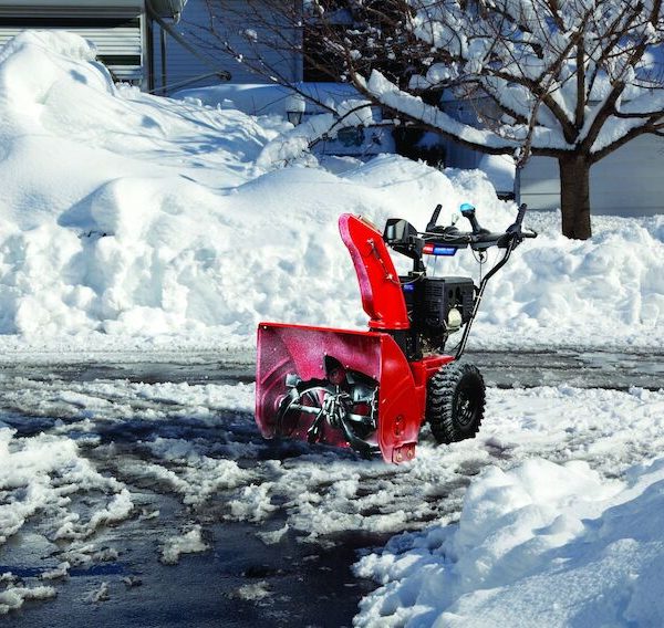 Toro 24 in. (61 cm) Power Max® 824 OE Gas Snow Blower (37798)