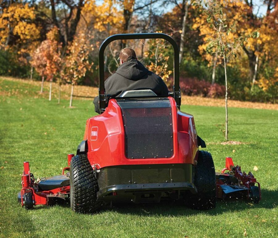 Toro 7500-D Series 72 in. (183 cm) 25 hp 1267cc Diesel Rear Discharge (72029) Toro 7500-D Series 72 in. (183 cm) 25 hp 1267cc Diesel Rear Discharge (72029)