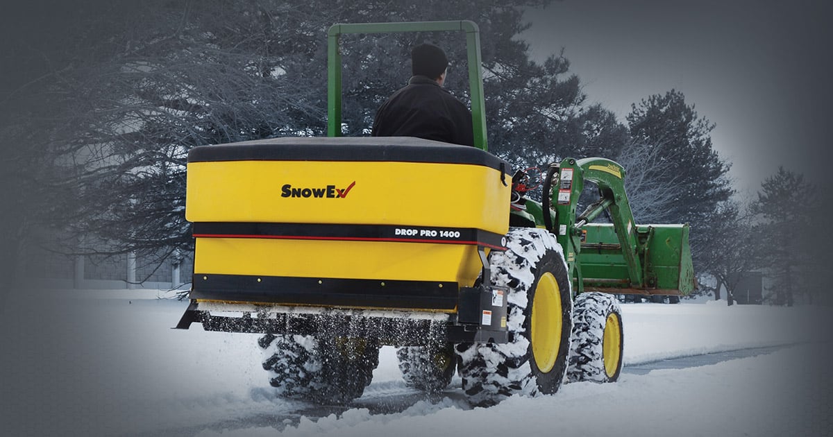 SnowEx Drop Pro™ 1400 Poly Tailgate Spreader SnowEx Drop Pro™ 1400 Poly Tailgate Spreader