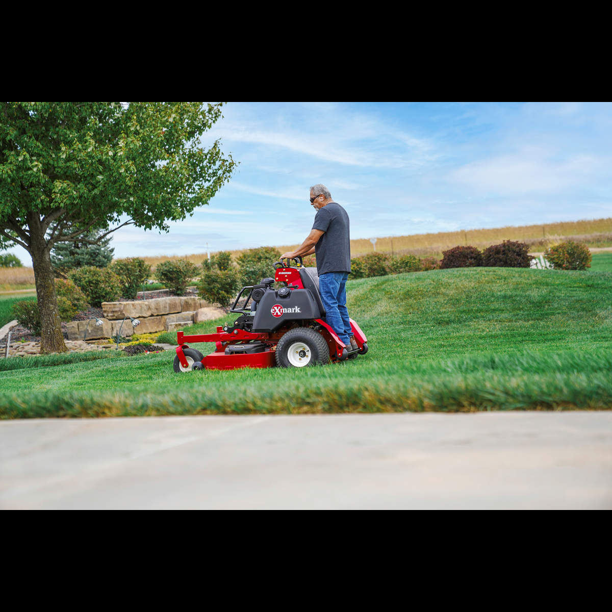 Exmark Vertex S-Series with 25 HP* Kohler EFI ECV740 Engine and 52" UltraCut Series 4 Deck Exmark Vertex S-Series with 25 HP* Kohler EFI ECV740 Engine and 52" UltraCut Series 4 Deck